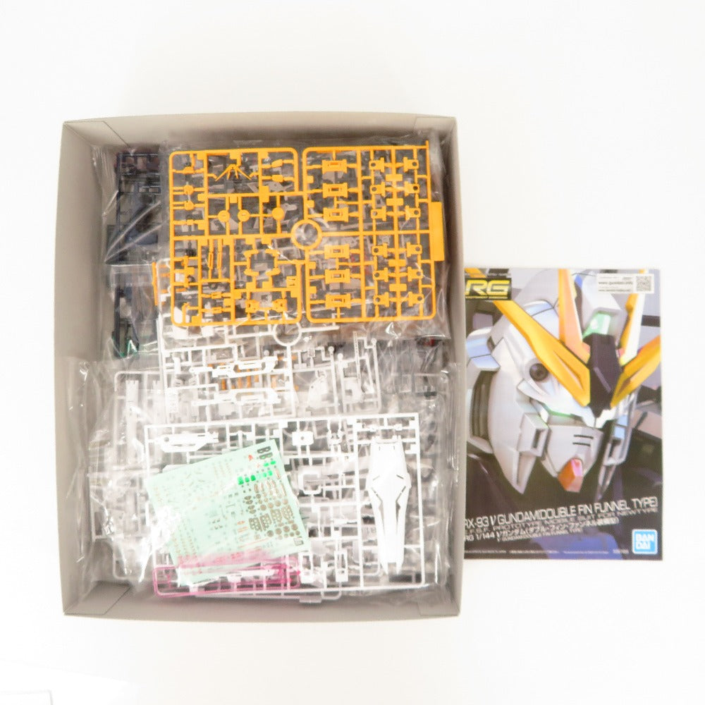 1/144 RG RX-93 νガンダム(ダブル・フィン・ファンネル装備型) 「機動戦士ガンダム 逆襲のシャア」 GUNDAM SIDE-F限定 BANDAI SPIRITS バンダイスピリッツ プラモデル 未組立品