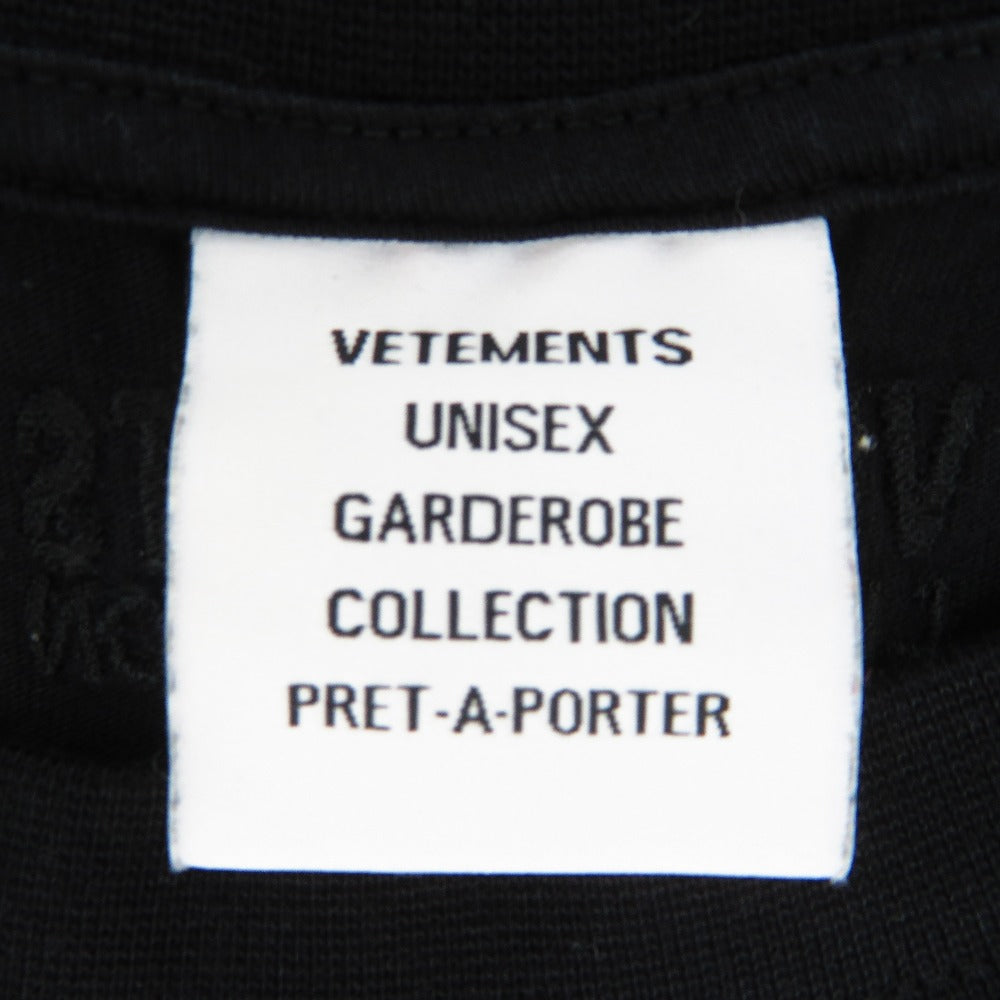 VETEMENTS (ヴェットモン) 半袖Ｔシャツ VETEMENTS　ヴェトモン　アナーキーゴシックロゴプリントTシャツ　S　ブラック×ホワイト　UE51TR640 美品