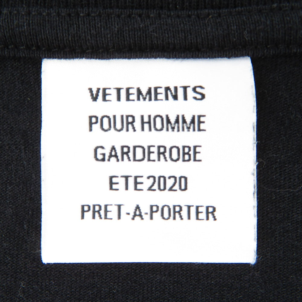 VETEMENTS (ヴェットモン) 半袖Ｔシャツ VETEMENTS　ヴェトモン　アナーキーゴシックロゴプリントTシャツ　XS　ブラック×レッド　SS20TR297 美品