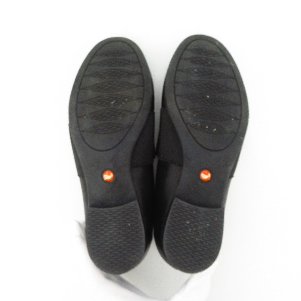 Clarks (クラークス) パンプス unstructured by Clarks　アンブラッシュロー　パンプス　ブラック　22.0cm 長さ23.5cm 美品