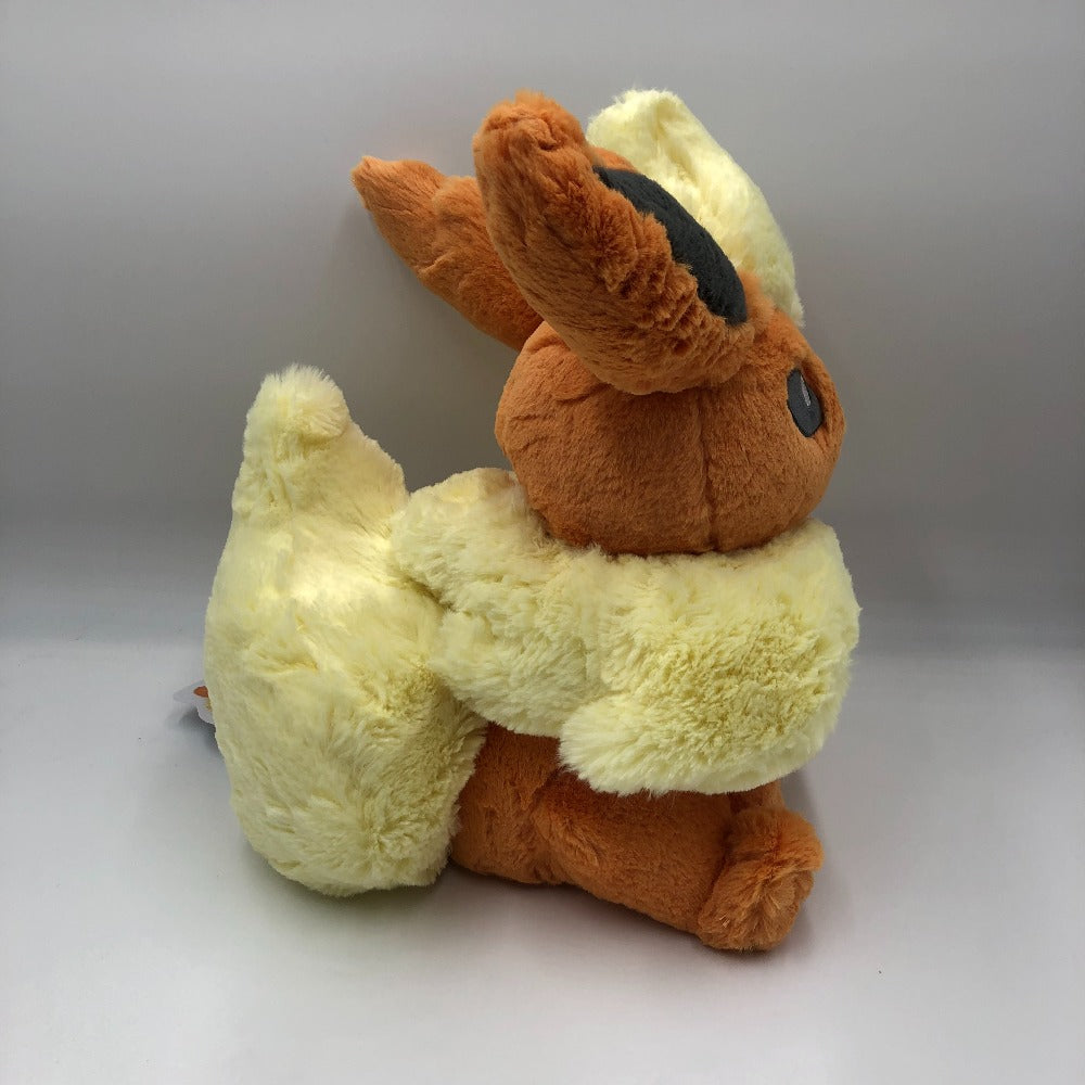 ブースター ふわふわ抱きぬいぐるみ 「ポケットモンスター」 ポケモンセンター限定｜コンプオフ プラス – コンプオフプラス 公式ショップ