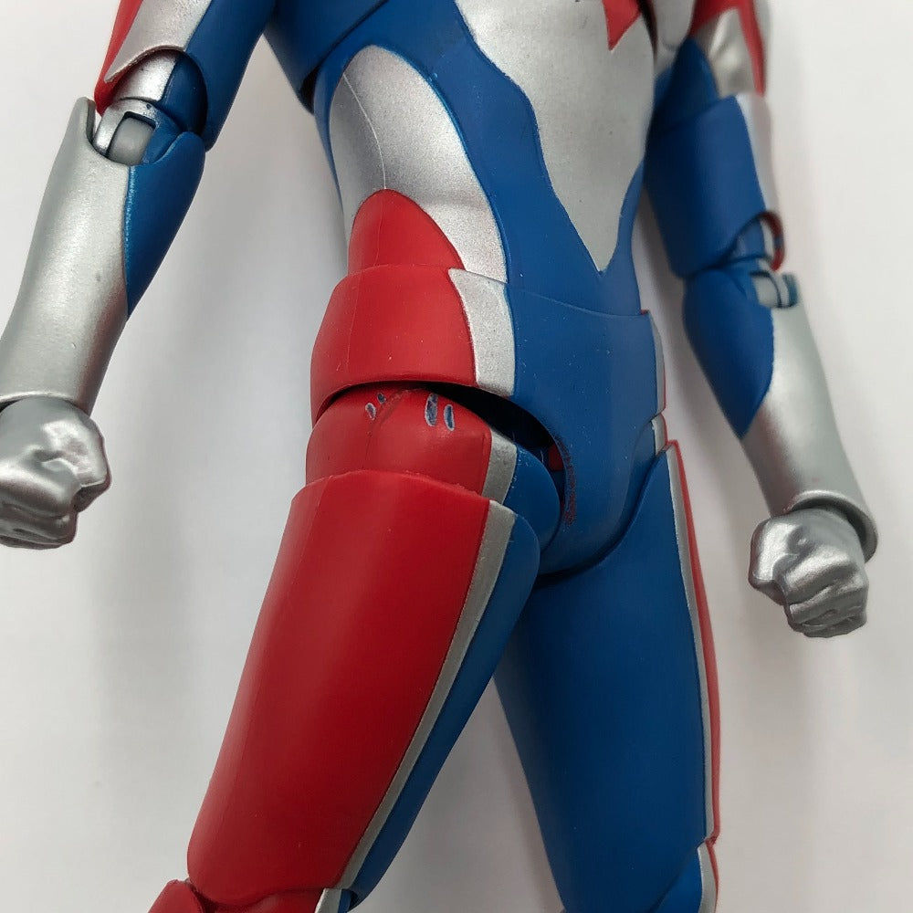 S.H.Figuarts(真骨彫製法) ウルトラマンダイナ フラッシュタイプ フィギュア