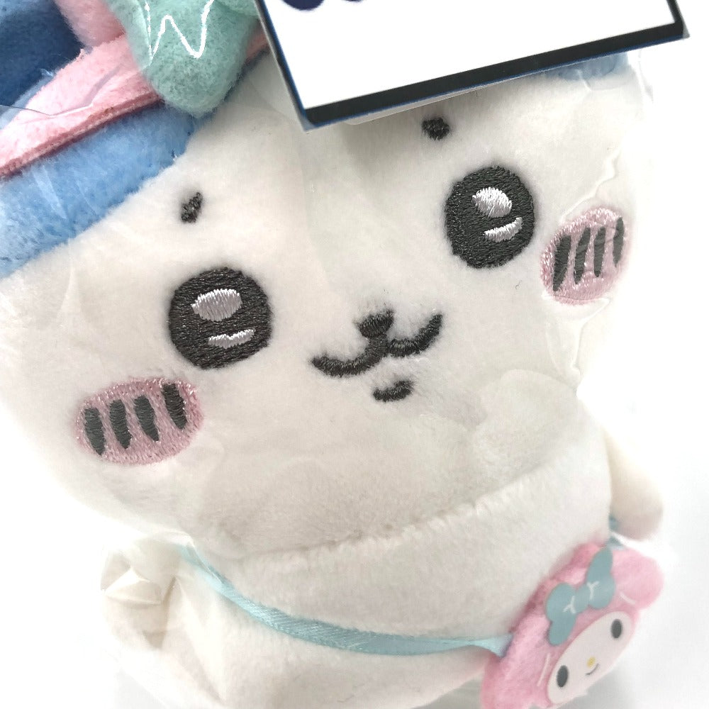 ハチワレ×マイメロディ マスコットホルダー 「ちいかわ なんか小さくてかわいいやつ×サンリオキャラクターズ」 ぬいぐるみ