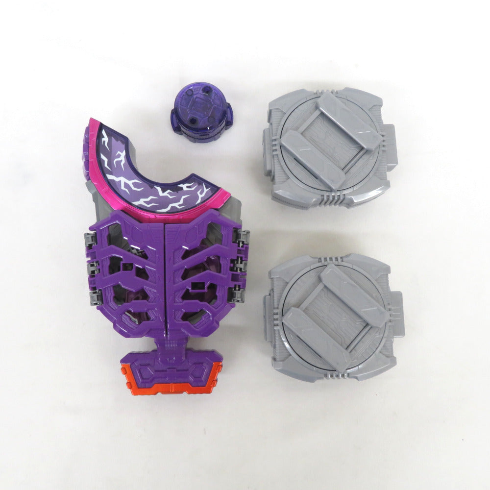 仮面ライダーギーツ 変身ベルト DXデザイアドライバー＆ゾンビレイズバックル＆レイズバックルホルダー BANDAI バンダイ