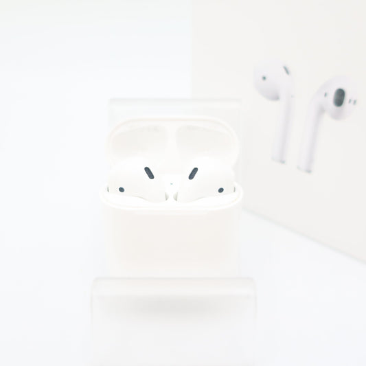 Apple AirPods エアポッズ オーディオ機器 開封品 ワイヤレスイヤホン 第2世代 MV7N2J/A