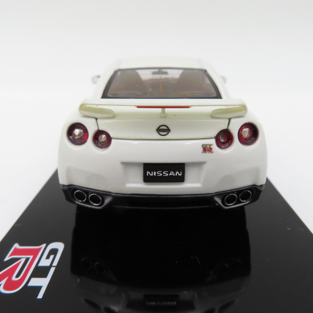 1/43 ニッサン GT-R R35 ボンネット トランク開閉モデル ホワイト 限定