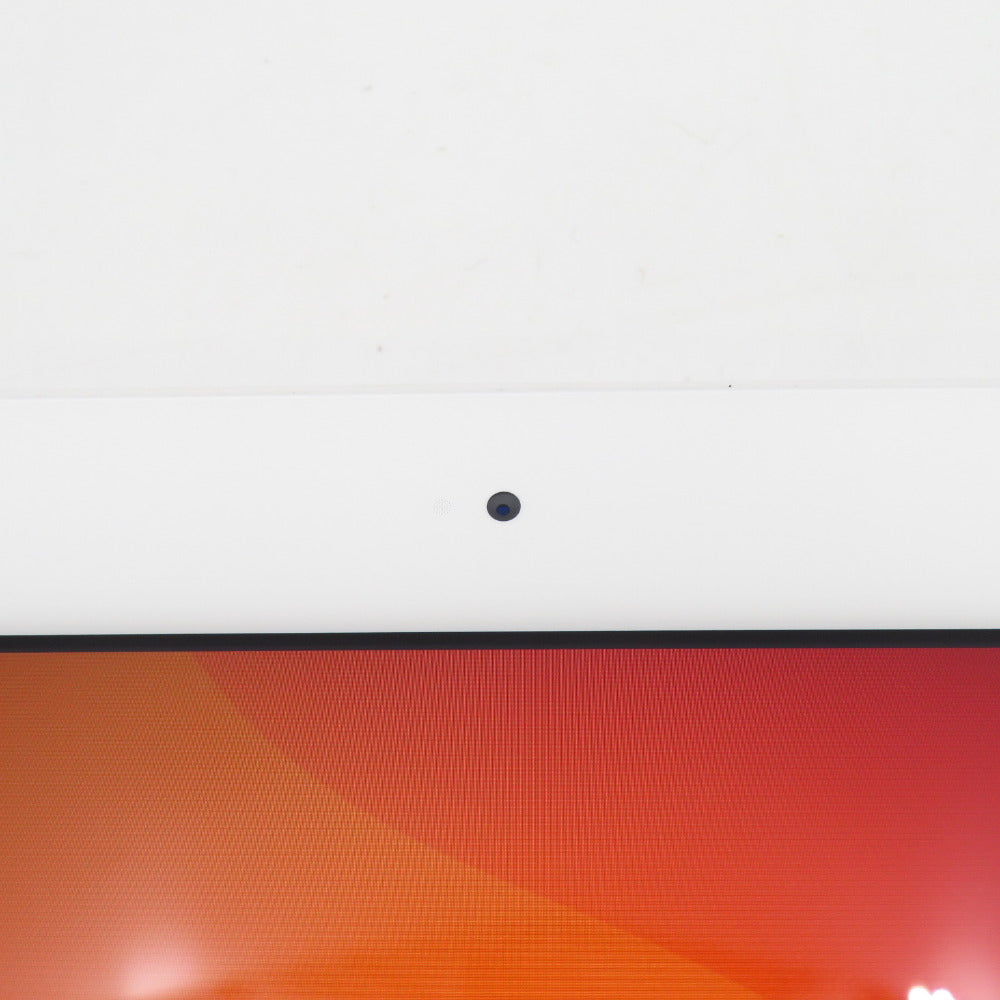Apple iPad docomo版 第7世代 Wi-Fi+Cellularモデル 32GB MW6C2J/A シルバー 利用制限○ SIMロックあり 美品