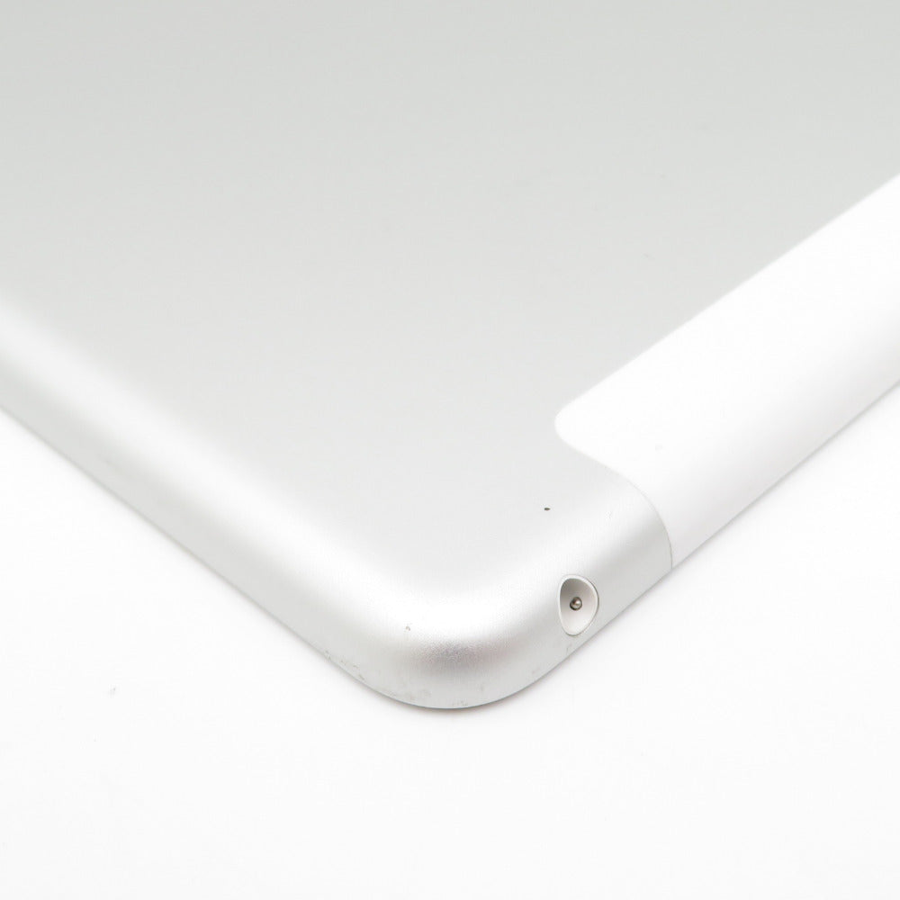 Apple iPad  第7世代　Wi-Fiモデル 32GB シルバー