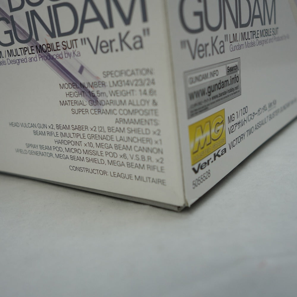 MG 1/100 V2アサルトバスターガンダム Ver.Ka + V2ガンダム Ver. Ka用 拡張エフェクトユニット ”光の翼” BANDAI バンダイ プラモデル