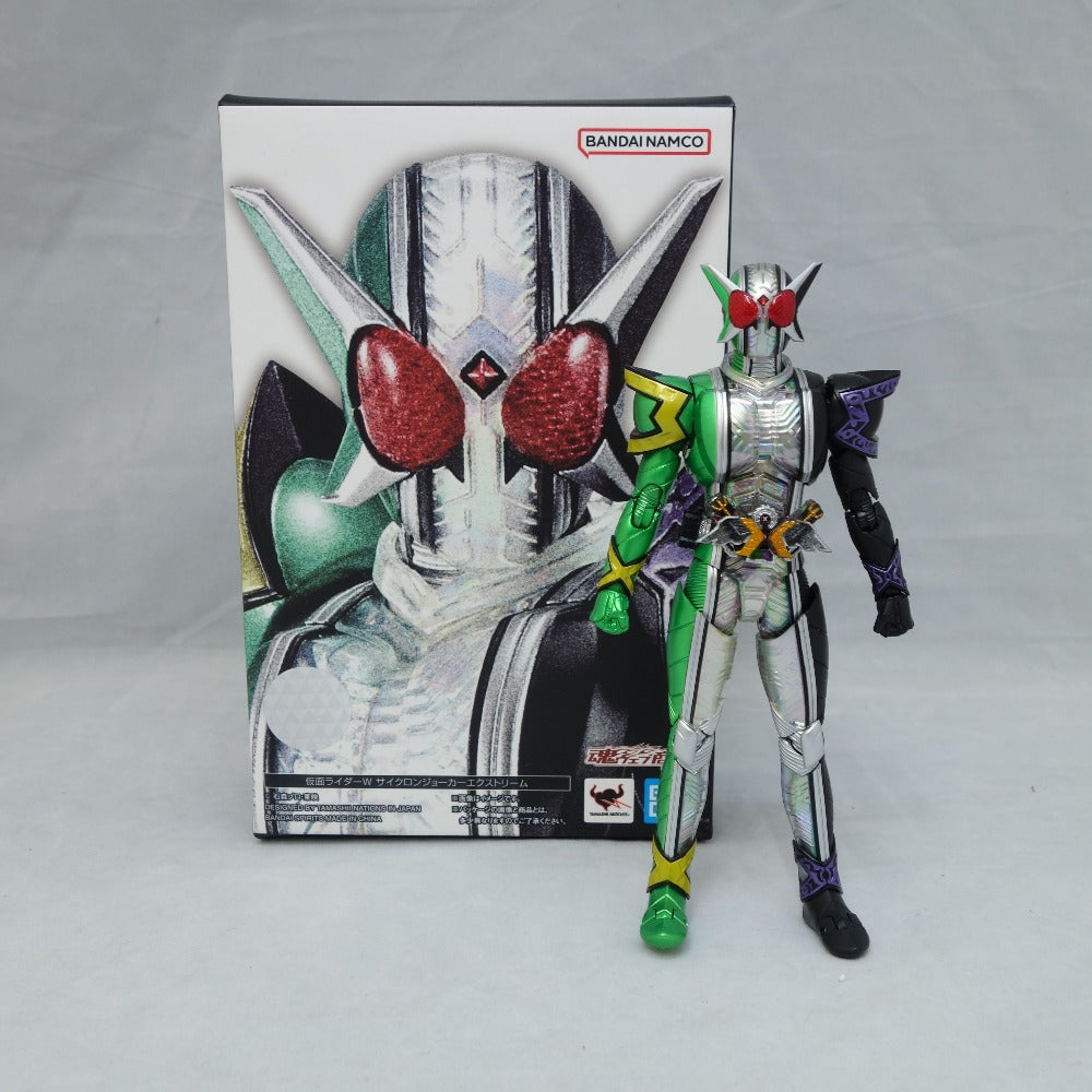 S.H.Figuarts （真骨彫製法） 仮面ライダーW サイクロンジョーカーエクストリーム BANDAI バンダイ フィギュア
