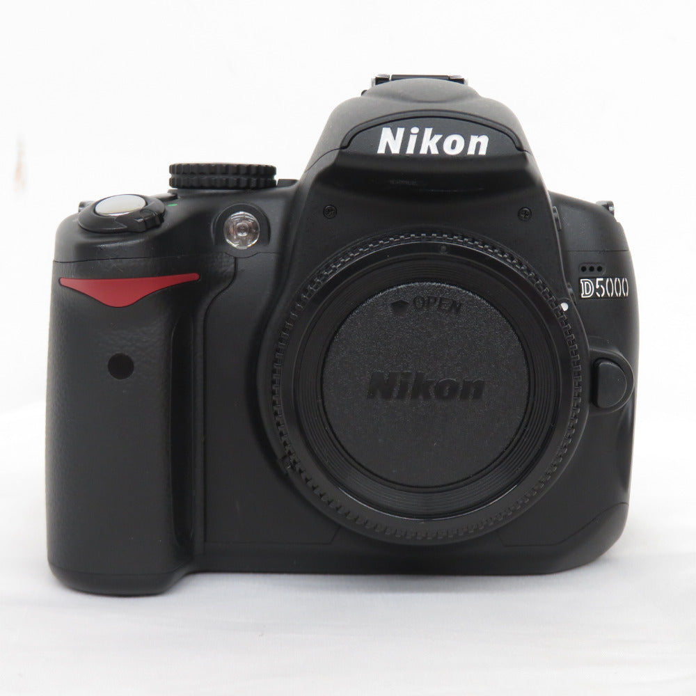 Nikon (ニコン) デジタルカメラ デジタル一眼レフカメラ D5000 レンズキット 有効画素数1230万画素商品コードcn24545
