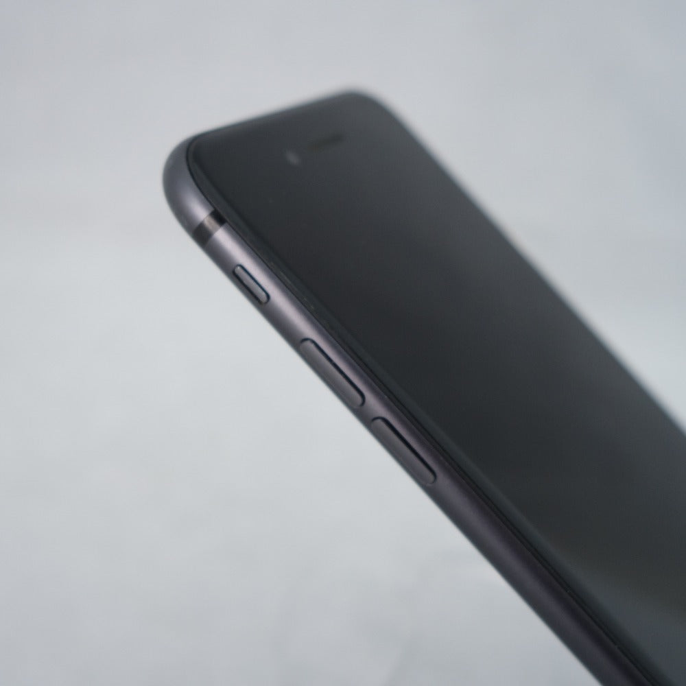 [au版] Apple iPhone 8 (アイフォン エイト) 64GB スペースグレイ 利用制限〇 SIMロックなし 本体のみ MQ782J/A