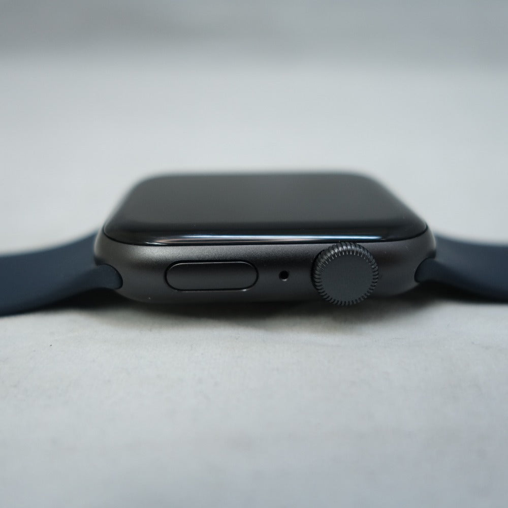 Apple Watch SE (アップルウォッチ エスイー) 第一世代 GPSモデル 44mm スペースグレイ アルミニウムケース MKQ63J/A