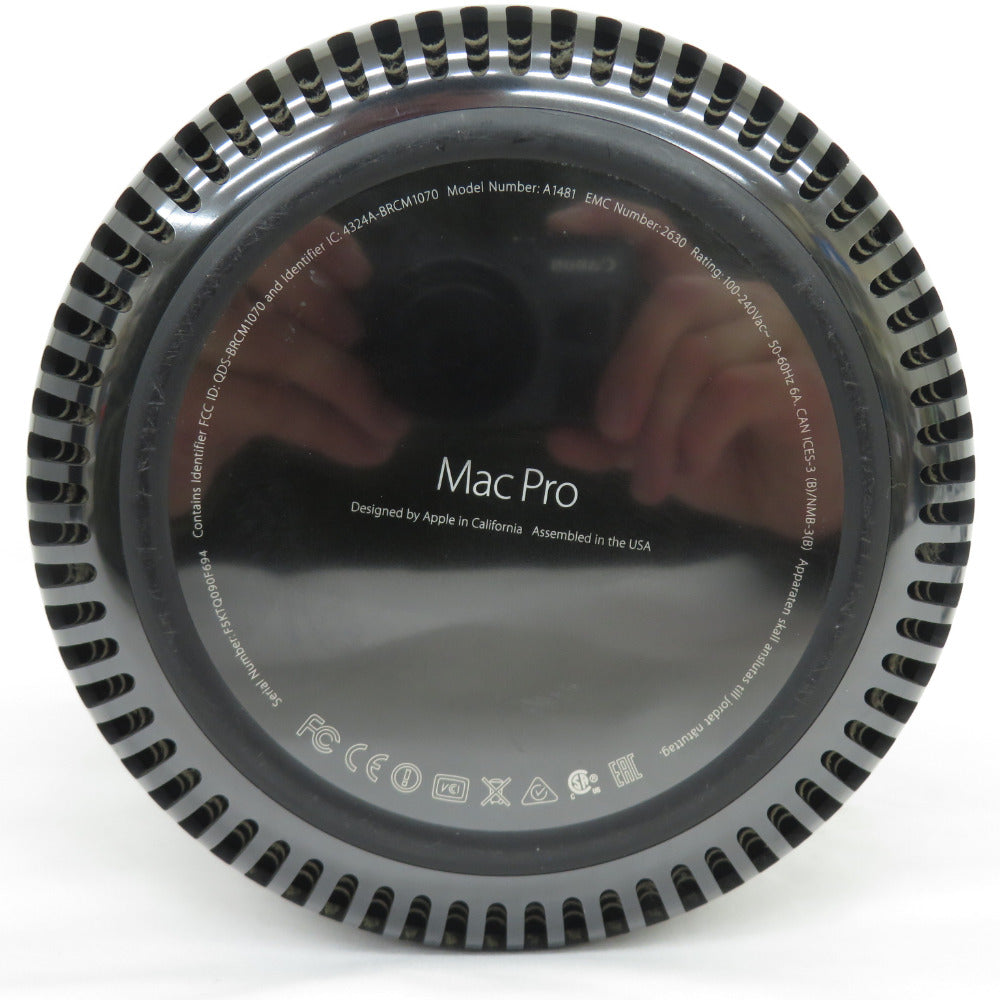 Apple Mac Pro (マックプロ) パソコン Late 2013 Xeon E5 メモリ32GB SSD1TB A1481