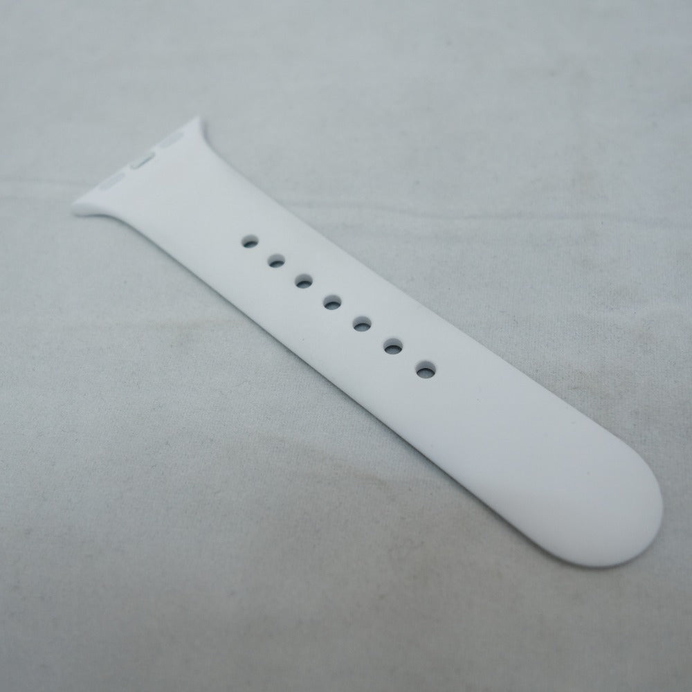 Apple Watch SE (アップルウォッチ エスイー) 第2世代 GPSモデル 40mm シルバー アルミニウムケース