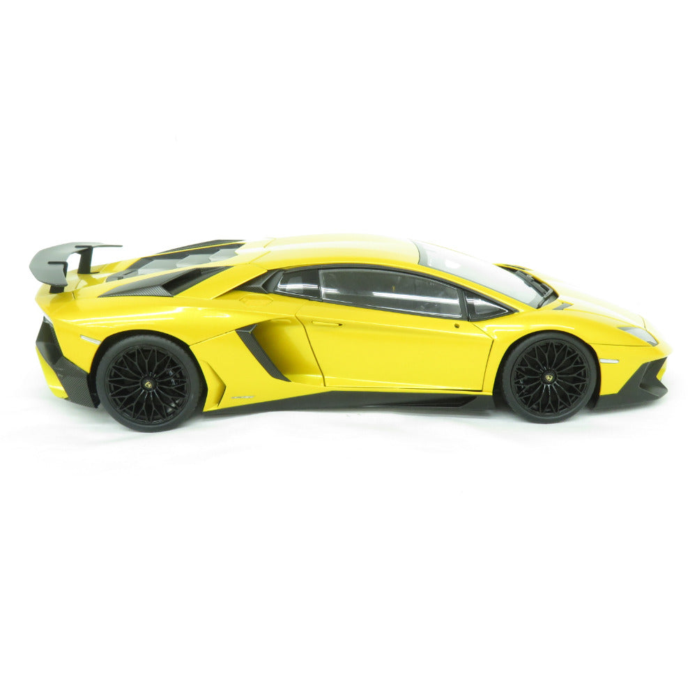 1/18 Laｍborghini Aventador ランボルギーニ アヴェンタドール LP750–4 SV 破損あり 本体のみ AUTOart オートアート 模型
