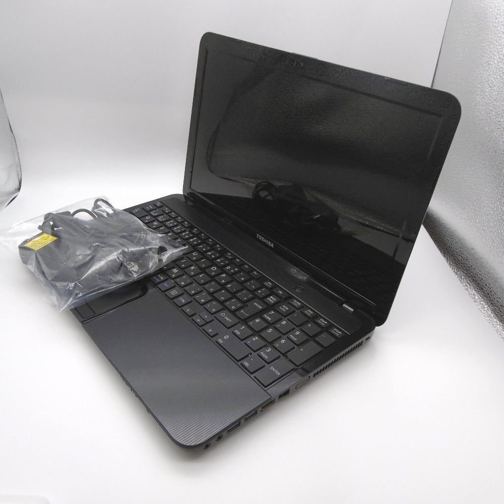 dynabook　T552/58HB