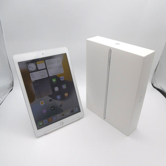 Apple iPad (アイパッド) iPad Apple iPad 第6世代 9.7インチ Wi-Fiモデル 128GB MR7K2J/A シルバー 美品