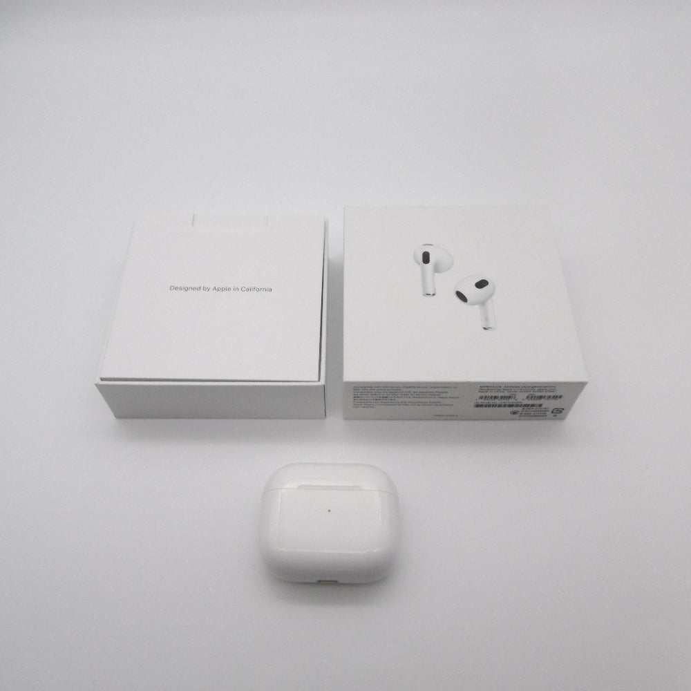 Apple AirPods (エアポッズ) オーディオ機器 Apple AirPods 第3世代 MPNY3J/A ワイヤレスイヤホン MPNY3J/A