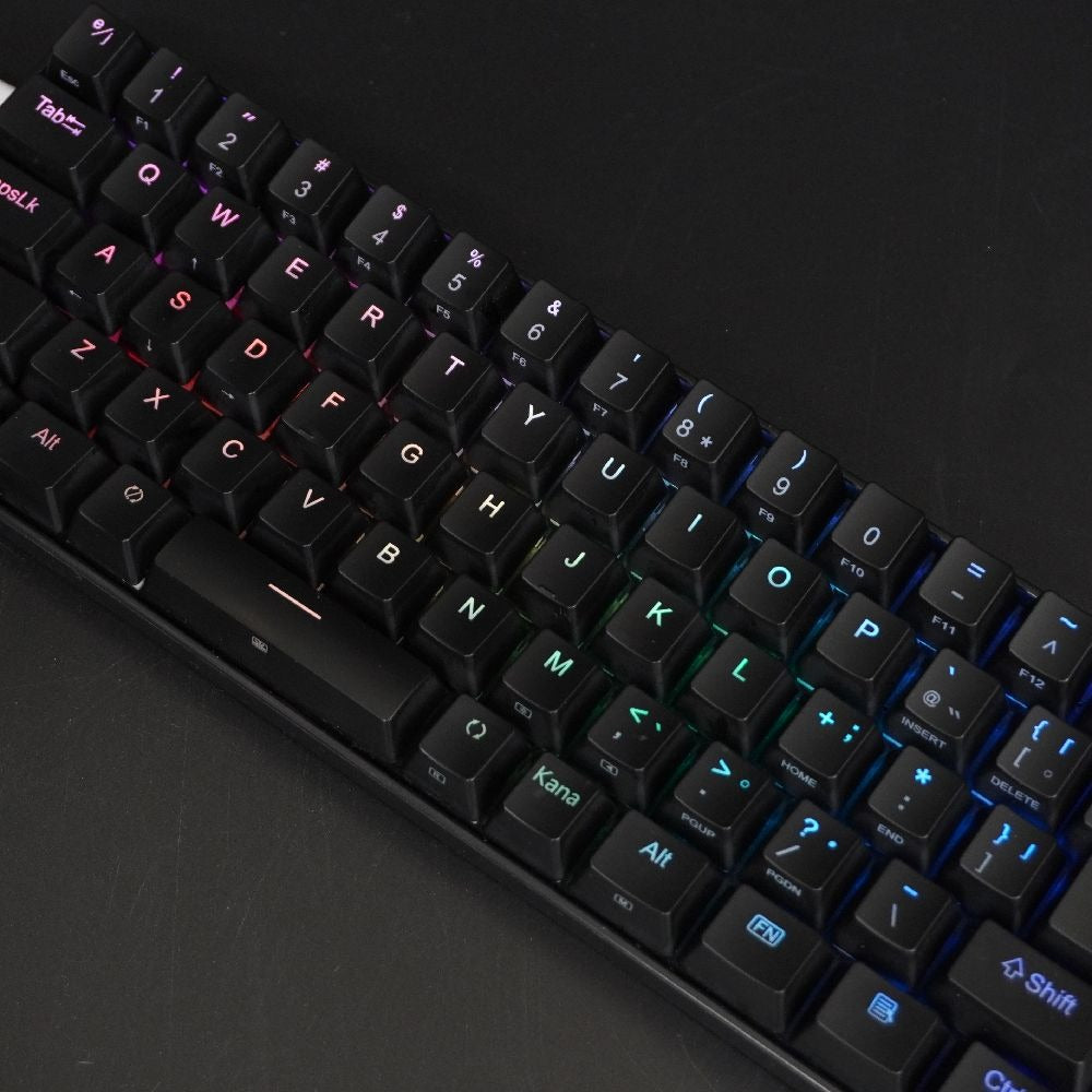 ゲーミングキーボード 日本語コンパクト66KEY REDRAGON レッドラゴン k630rgb-jpti ゲーム周辺機器 美品