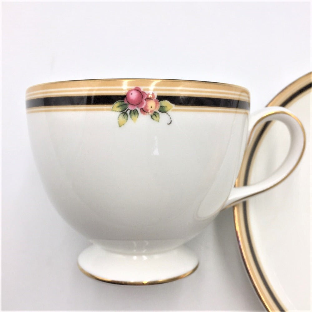 WEDGWOOD (ウエッジウッド) 食器 WEDGWOOD クリオ カップ＆ソーサーペアセット 旧刻印 廃盤品 未使用品