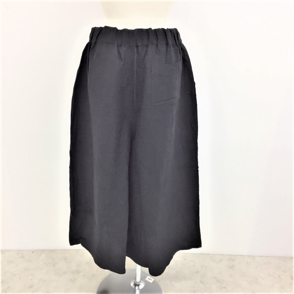 HUIS. バンブーリネンスカートパンツ ブラック F 505-2901-09 遠州織物