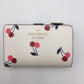 Kate Spade (ケイトスペード) 二つ折り財布 kate spade 二つ折り財布 クリームマルチ ステイシーダンシングチェリーズプリント K6864 美品