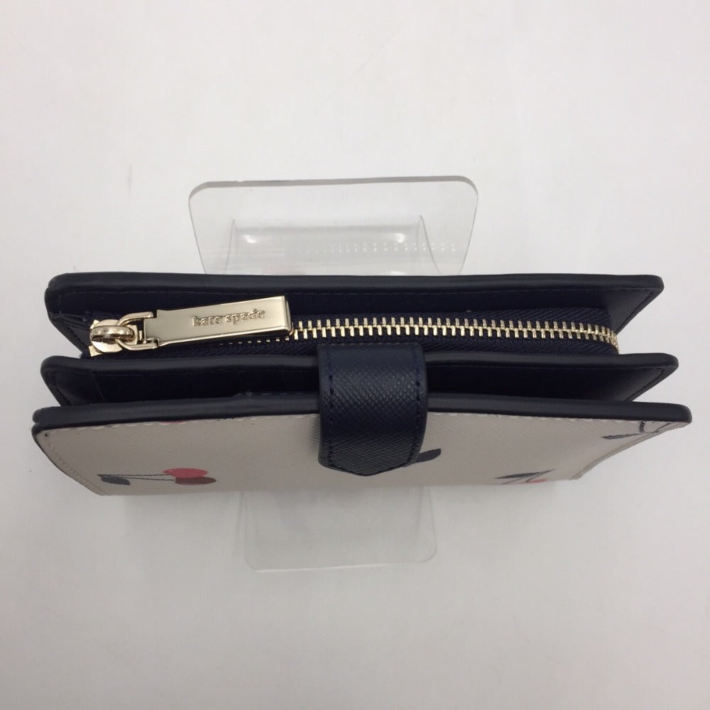 Kate Spade (ケイトスペード) 二つ折り財布 kate spade 二つ折り財布 クリームマルチ ステイシーダンシングチェリーズプリント K6864 美品