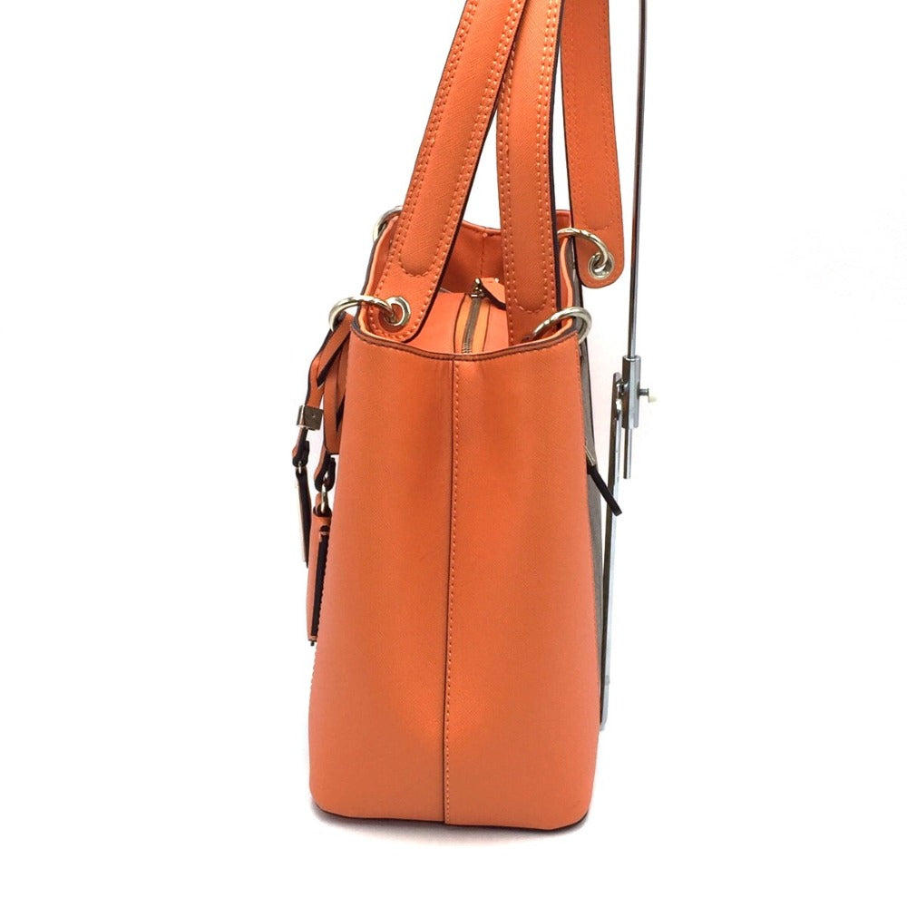 Guess (ゲス) トートバッグ GUESS　モノグラム柄トートバッグ　モノグラム×オレンジ　11220836/sk669136 美品