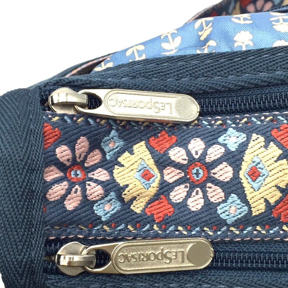 LeSportsac (レスポートサック) ショルダーバッグ Lesportsac　ショルダーバッグ　7507　ブルーグレー小花柄　刺繍ストラップ　ポーチ無し 美品